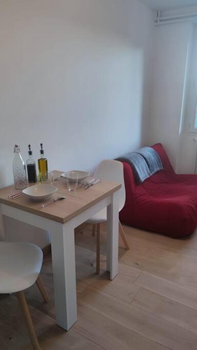 Charmant T1Bis Renove Avec Gout Rodez Esterno foto